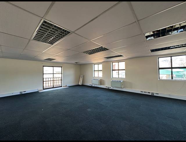 175M² OFFICE TO LET IN HIGHVELD TECHNOPARK